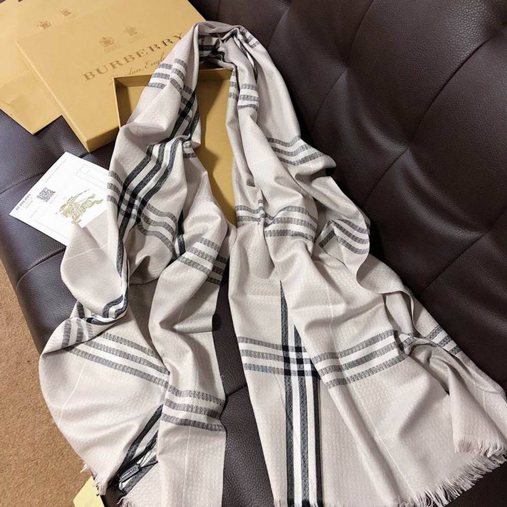 B**rry scarf